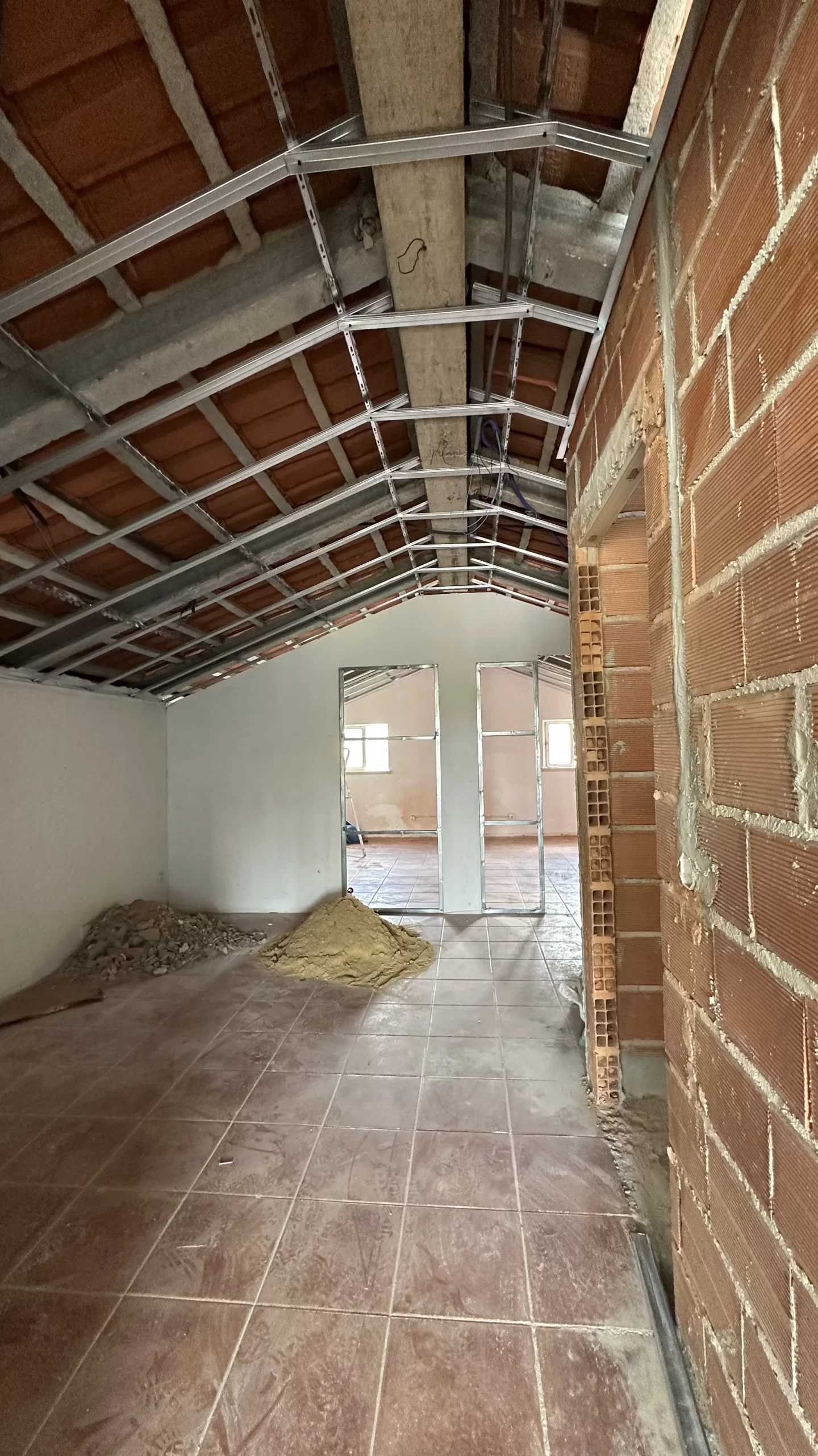 Remodelação Sótão para T1 - Boa Vista — 2